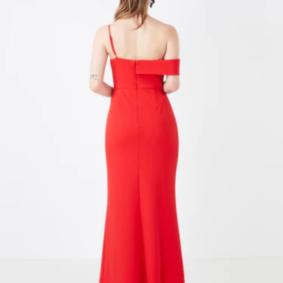 BCBGMAXAZRIA Asymmetrical Off-Shoulder Evening Gown - Picture 4 of 6